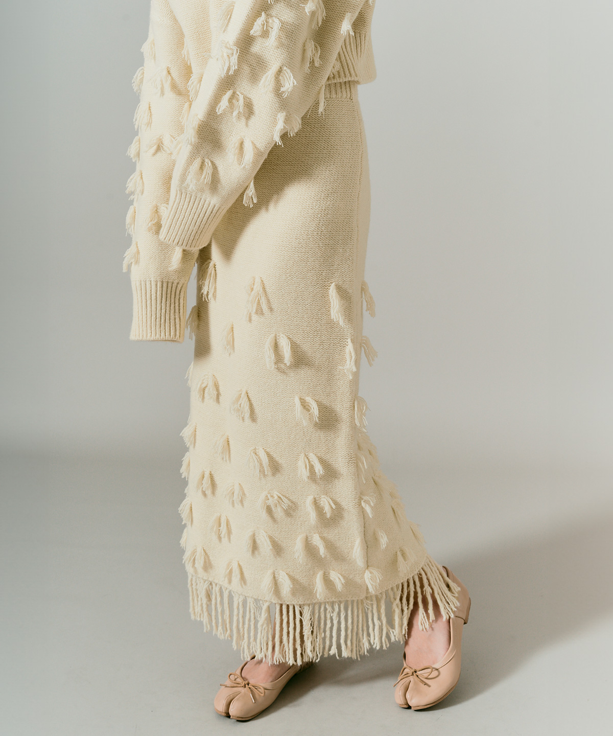 スカート《ポイントフリンジニットナロースカート》全3色