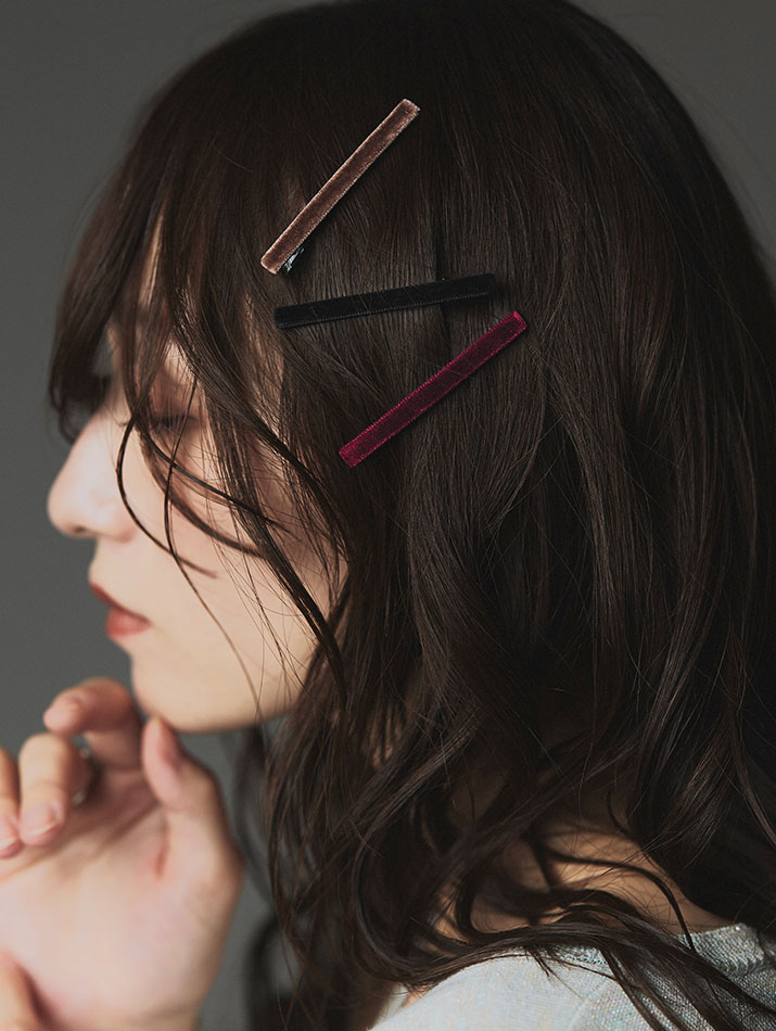 ヘアピン《スリムベロアヘアクリップ》全3色