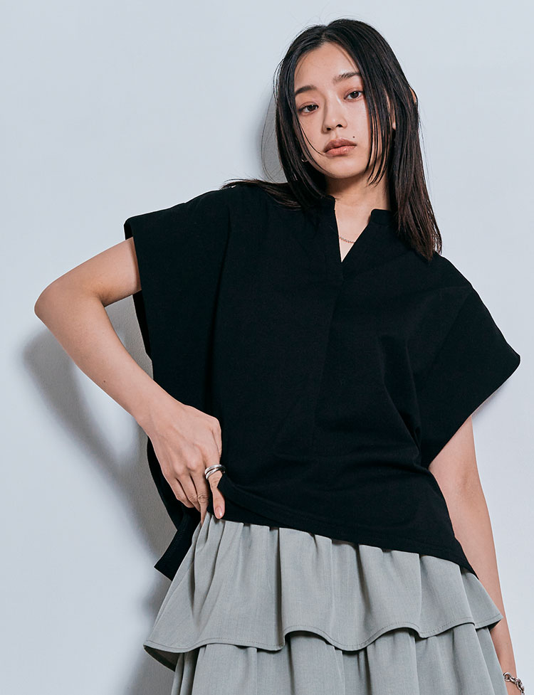 キーネックカットTシャツ